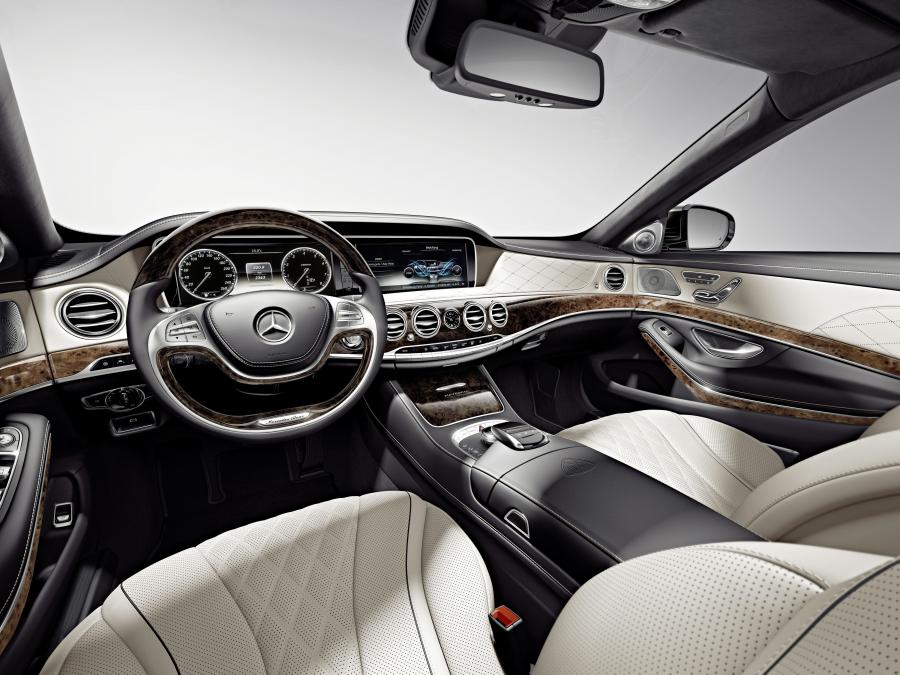 Торпедо Mercedes-Maybach S600 (X222) 2015 года  (WW) (фото 33 из 49)